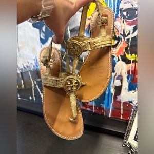Tory Burch Gold Sandal sz 8